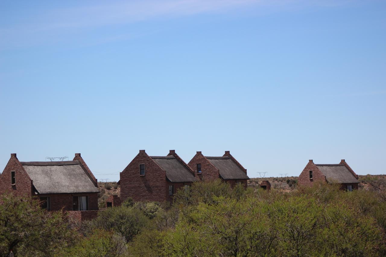 Teri-Lemveli Lodge Beaufort West Exterior foto